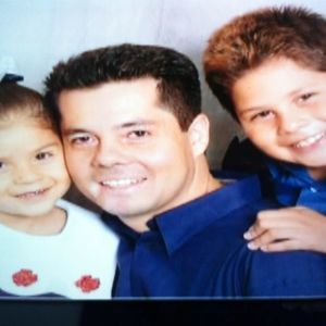 Meet your Posher, Carlos